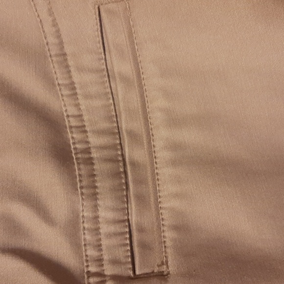 Tan capris - Picture 4 of 8